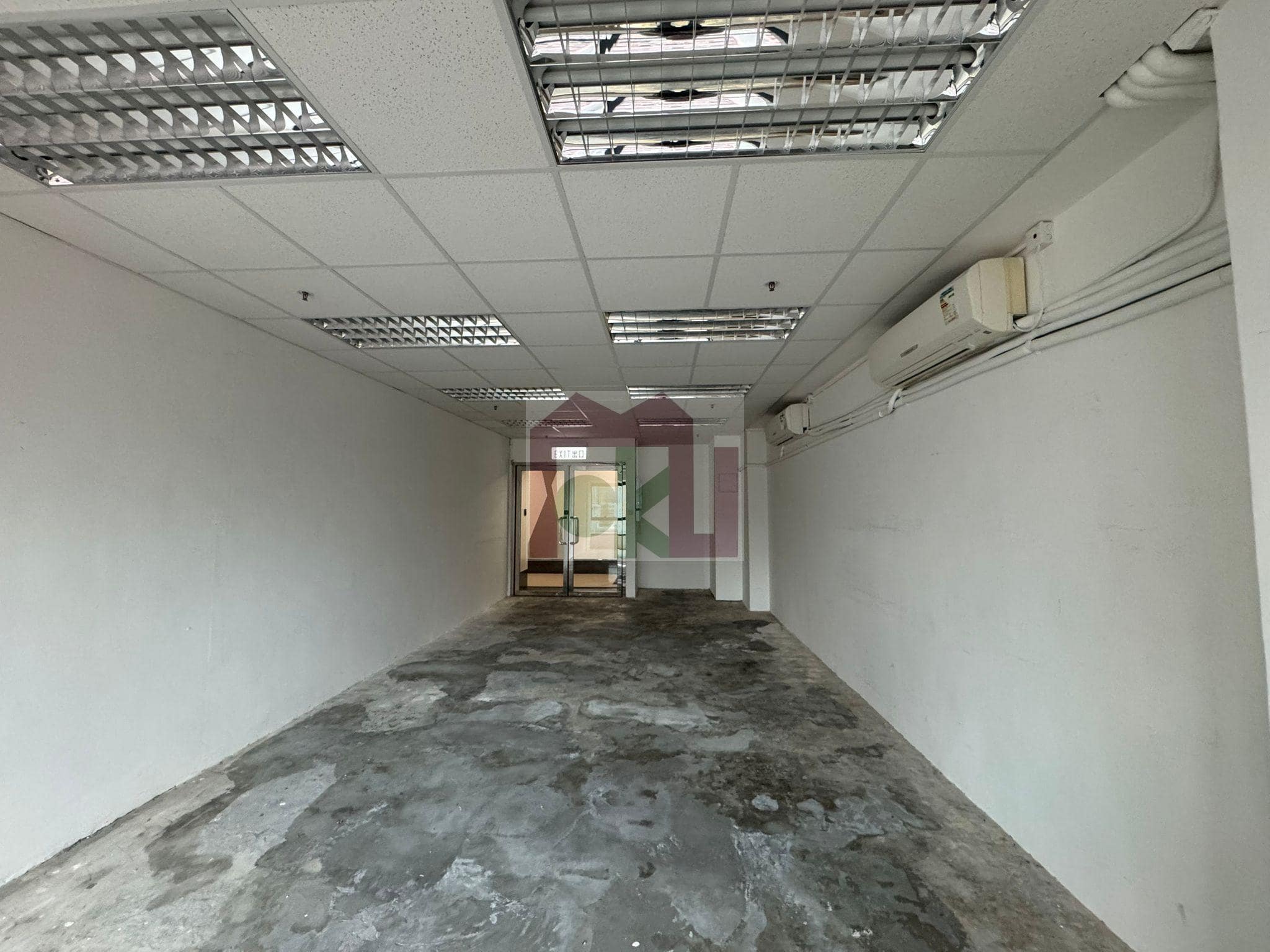 Peninsula Tower building or unit photo